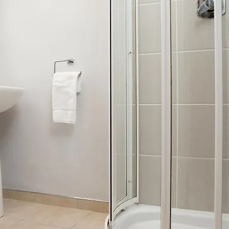 Mater Aparthotel 3*